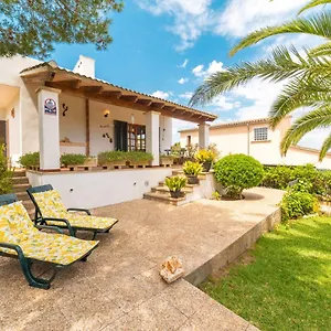 ferienhaus-cala-llombards-salmonia-140s.allmallorcahotels.com/
